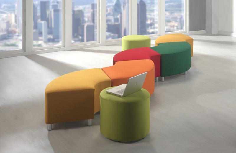 The JAMA modular sofa allows you to jazz up your office space with your refined taste. The fan-shaped individuals can be used as stand- alone pieces of furniture, or together to form a landscape of liveliness. Play around with the curves and create endless possibilities of your own. Unleash the creativity and let your imagination run wild.