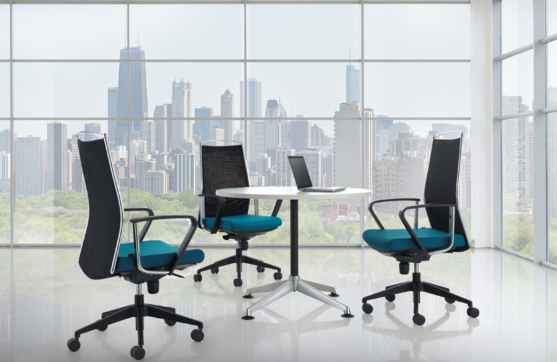Strong yet graceful, elegant yet reserved, Gentaro achieve a harmonious integration of aesthetic appearance and functional features which ideally for conference room & private office.