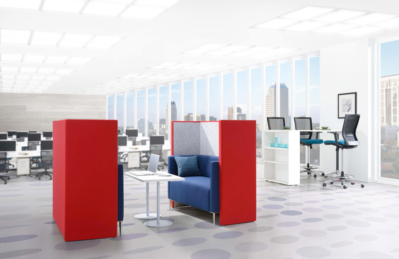 PRIVVA was designed to optimize workplace with efficiency space solution yet resolve the noise & confidential issues of open planned office, PRIVVA encourage humanity connection & communication between functional areas to build engagement in the liveable office.
