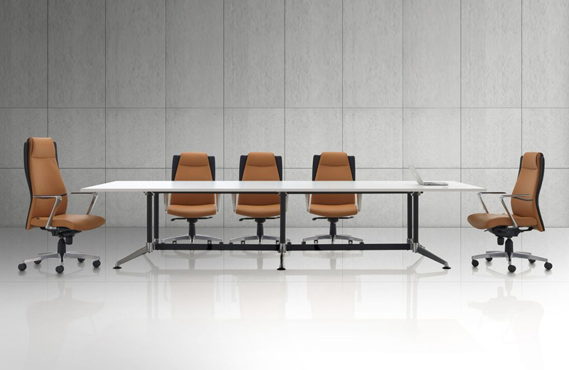 With ideally integration between elegance design and functionality, Bonzio is pleasing to the eye with not only luxurious design but also ultimate comforts design which fit out for private office or conference room.